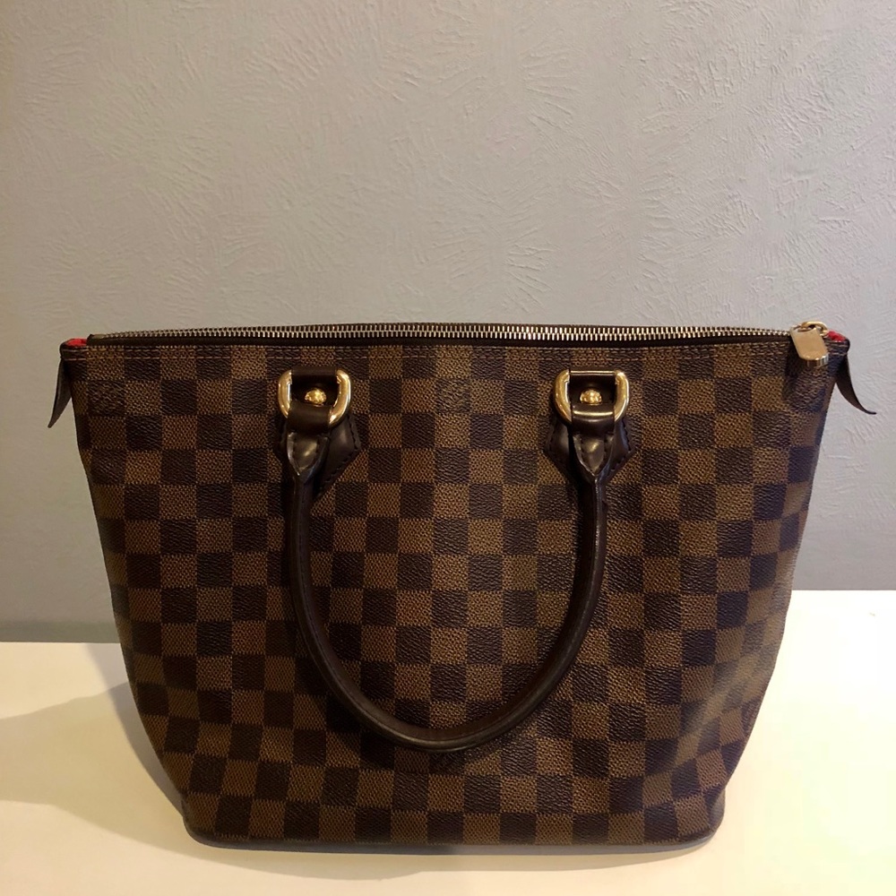 Authentic Louis Vuitton Saleya pm bag